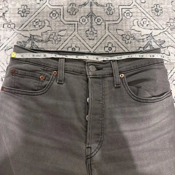 Levi’s Ribcage Straight - Picture 4 of 8